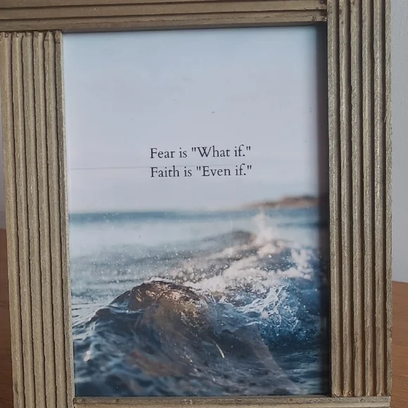 Elegant Brown Photo Frame - Picture 4 of 4